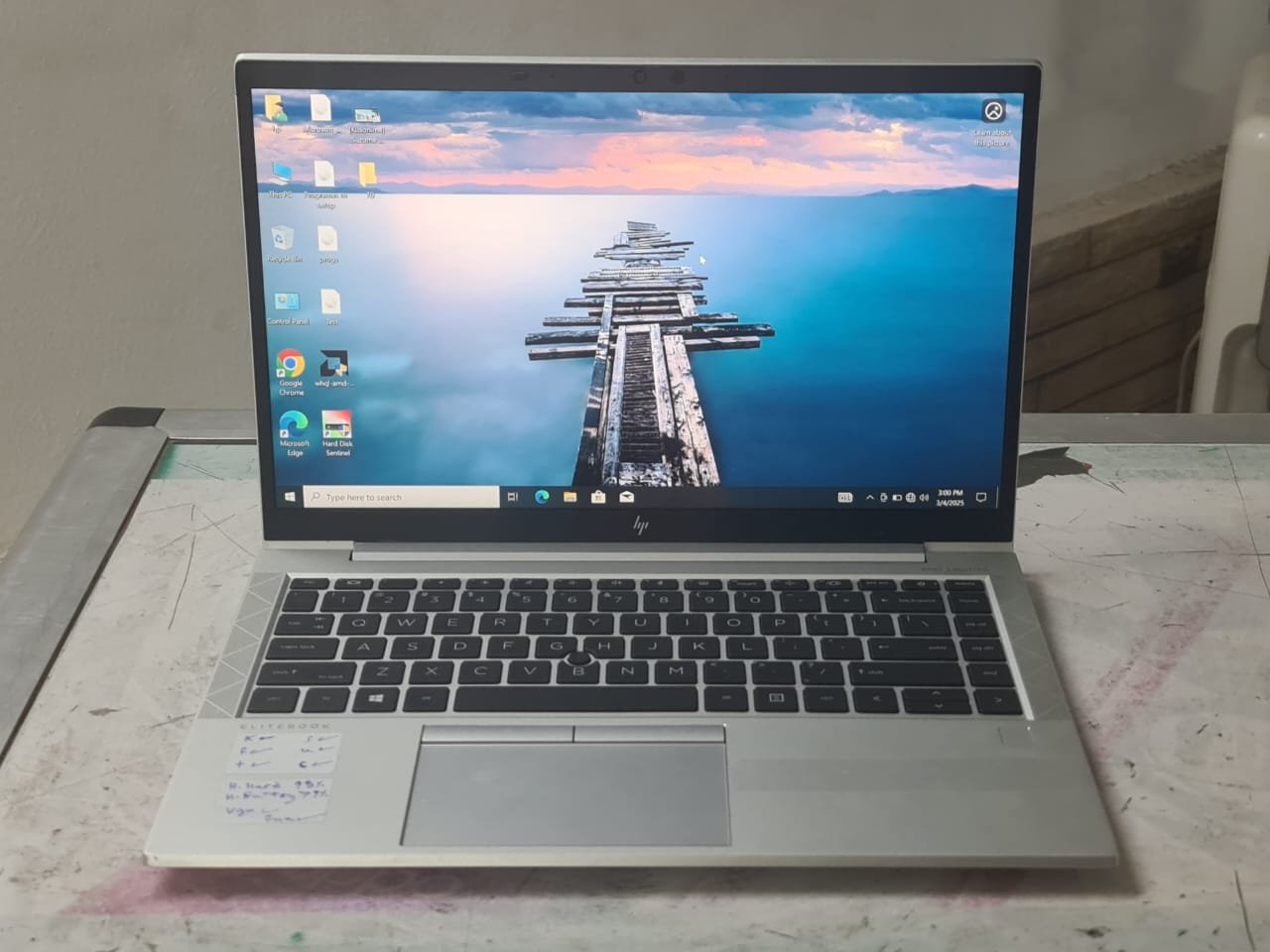 HP EliteBook 845 G7 14″ – AMD Ryzen 5 PRO 4650U Octa-core (8 Core) 1.70 GHz – 16 GB RAM – 256 GB SSD